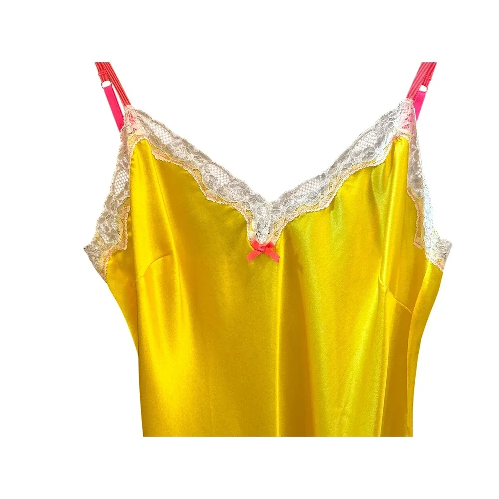 Y2K Victoria Secret Robe Slip Set Barbiecore Coquette Romantic Bold Sleepwear